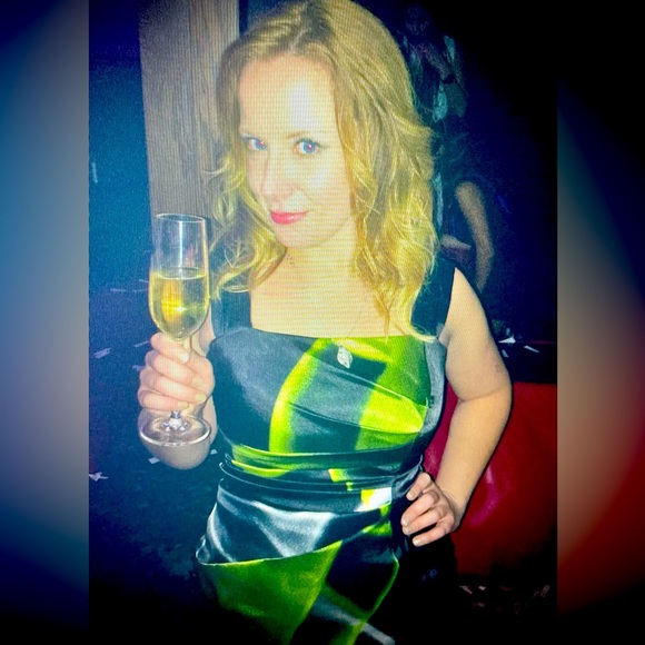 Le Château cocktail dress - Picture 7 of 8